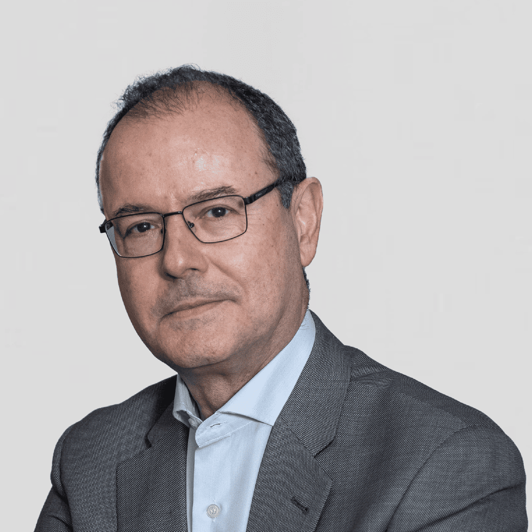 Perfil-Consejeros_Luis-Bazan